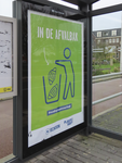 851365 Afbeelding van billboard op de bushalte Meernbrug aan de Rijksstraatweg te De Meern (gemeente Utrecht, met een ...